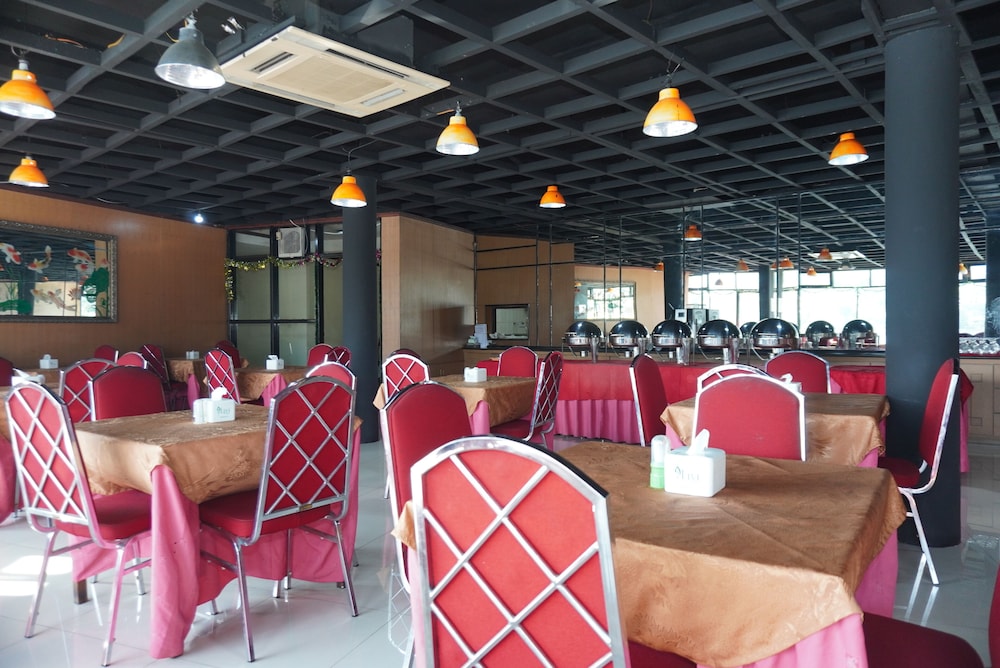 Siantar Hotel Parapat 35/44