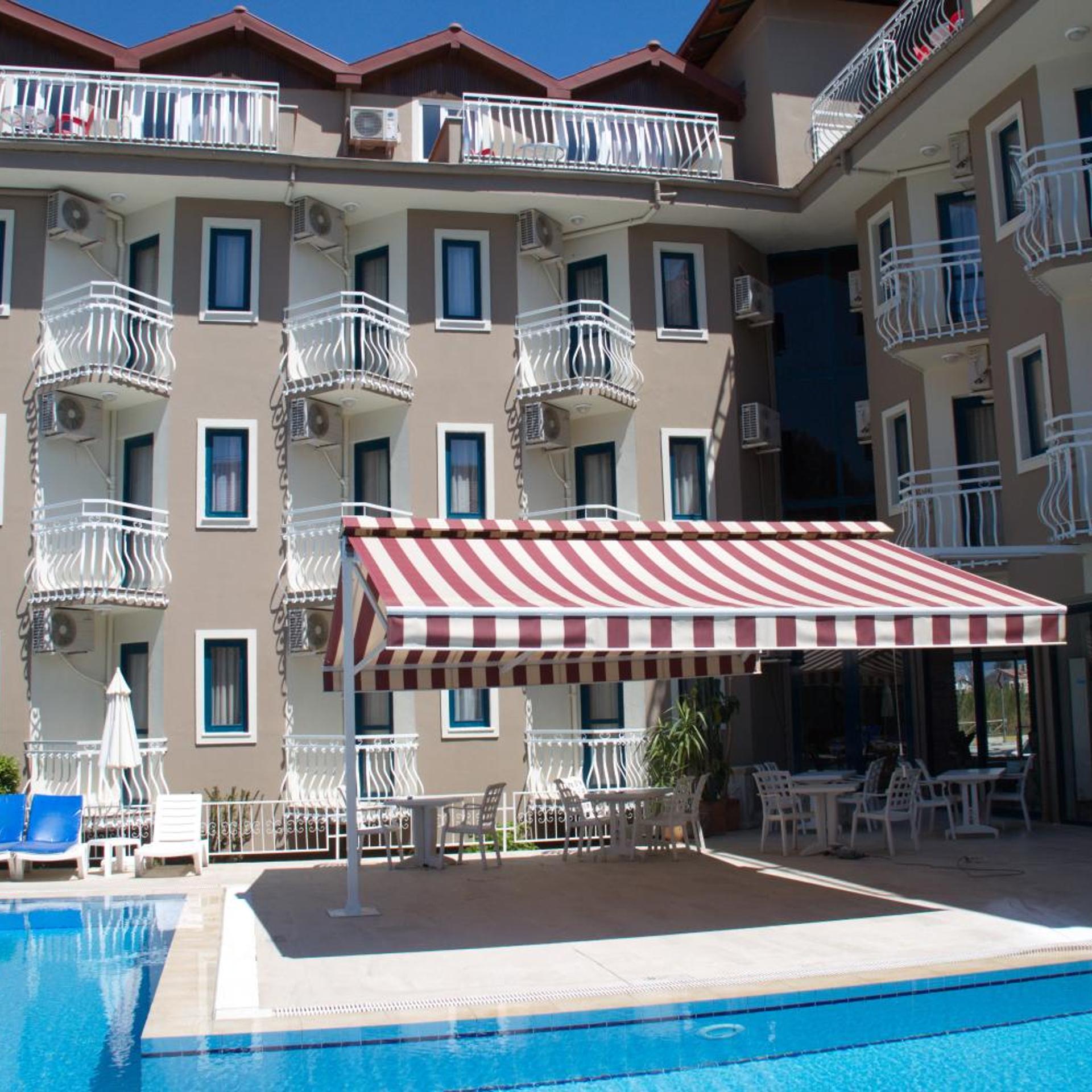 Remer Hotel 6/50