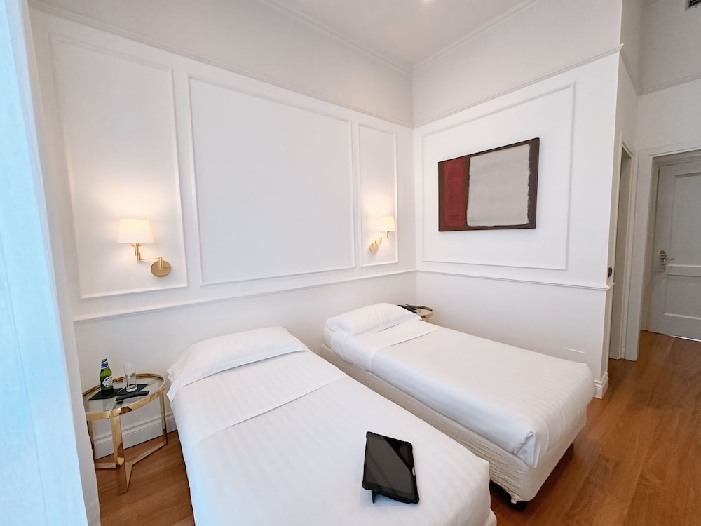 STANDARD, TWIN BEDS