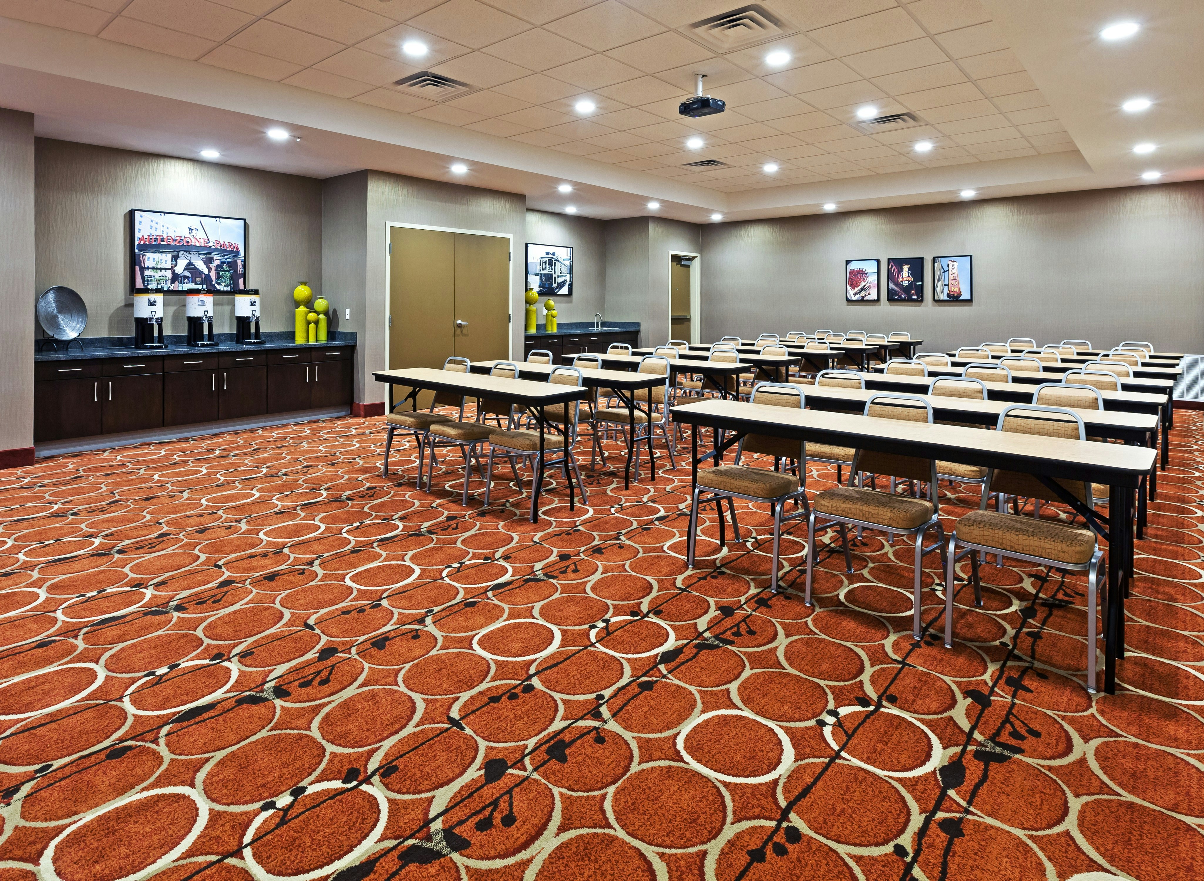 Hampton Inn Marion, AR 26/36