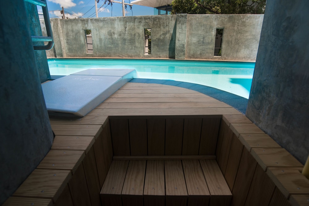 Beehive Phuket Old Town - Hostel 37/64
