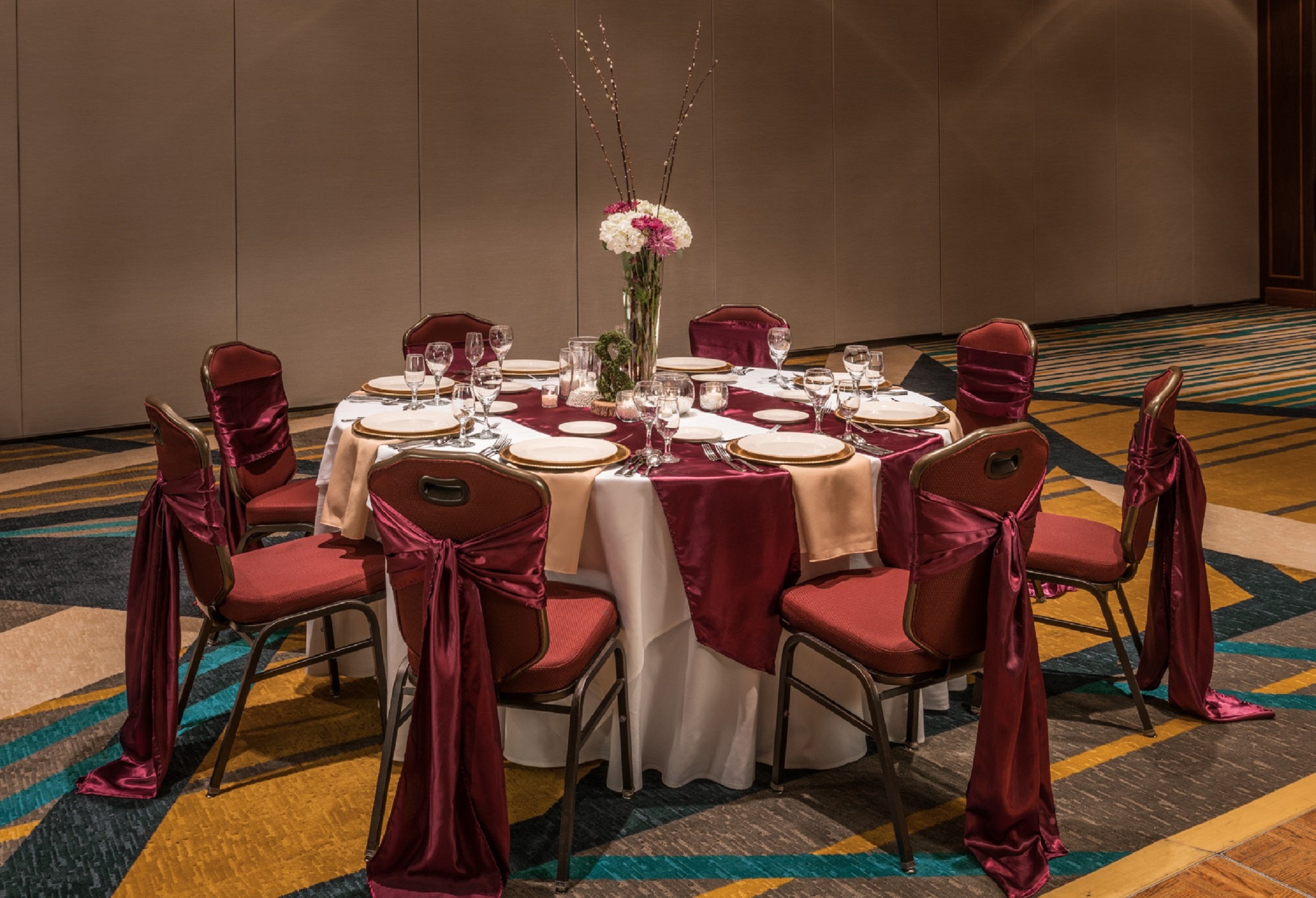 Crowne Plaza Springfield Convention CTR 54/77