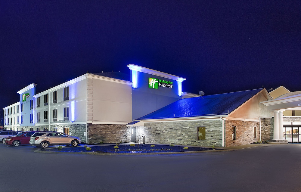 Holiday Inn Express Berea 1/44