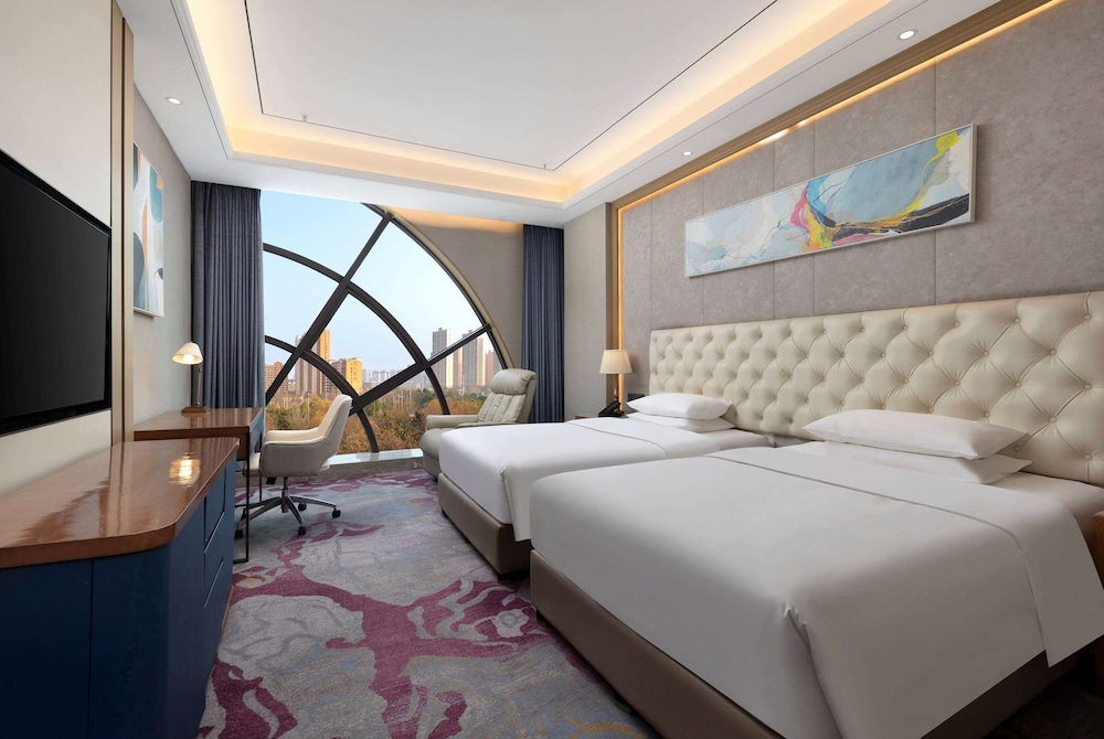 Ramada by Wyndham Zhumadian West Station 19/33