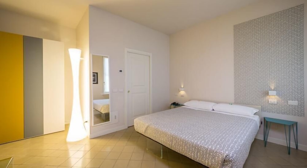 Hotel Forlanini52 Parma 9/29