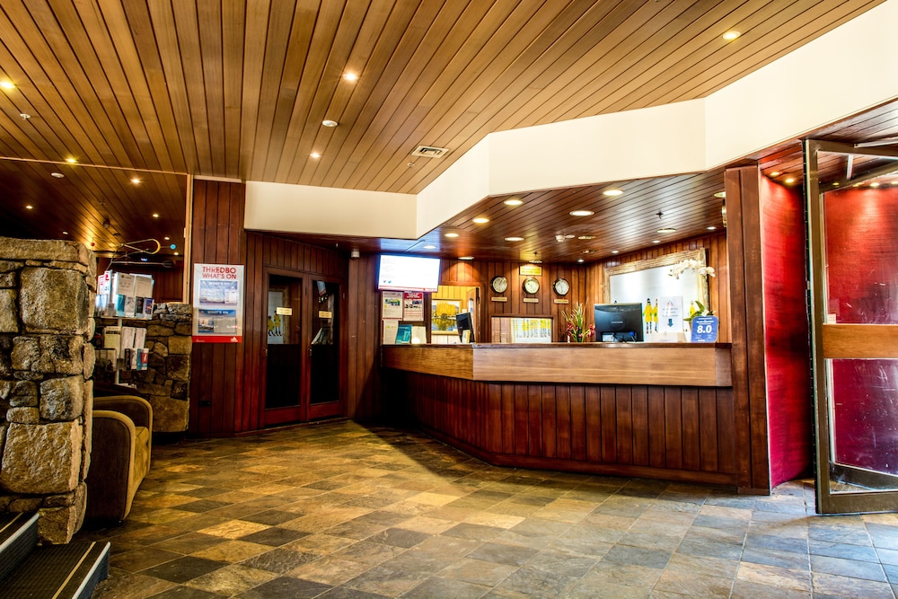 THREDBO ALPINE HOTEL 10/74