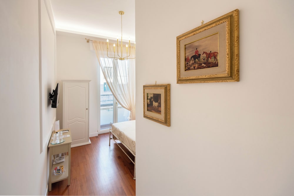 Residenza Borbonica 26/50