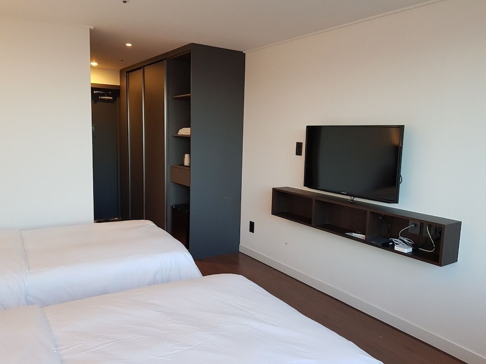 Hotel the Grang Jungmun 19/50