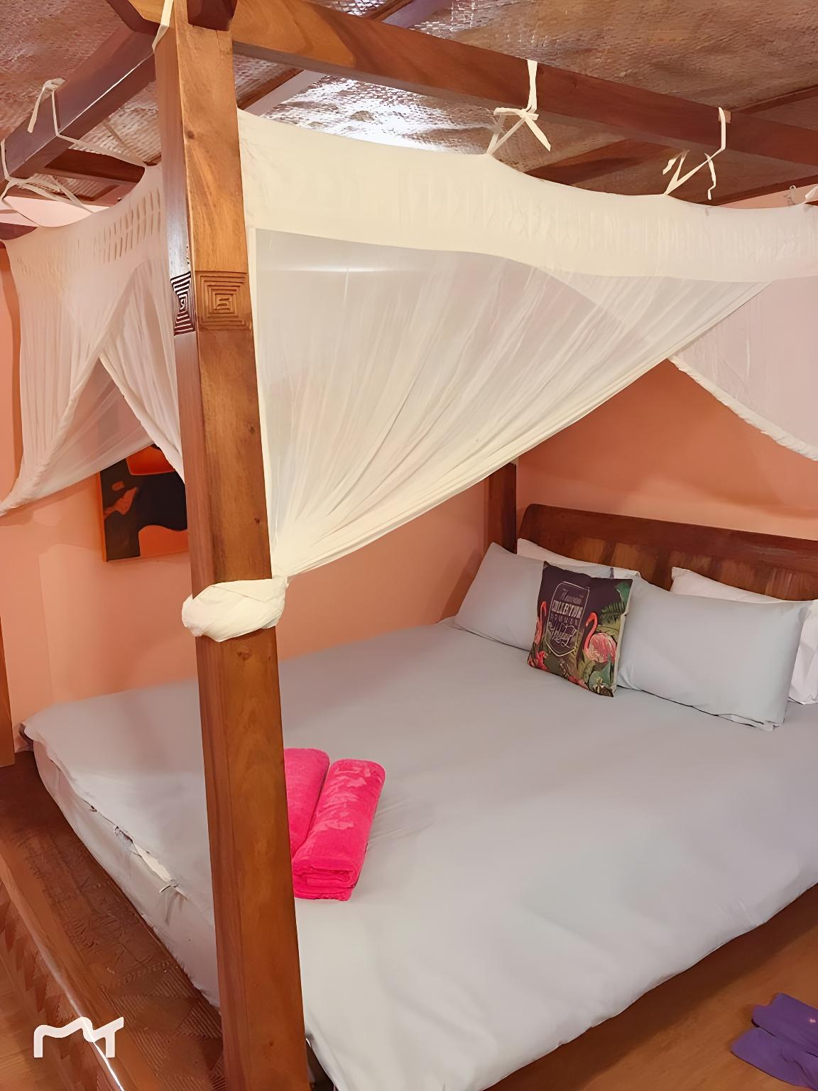 2 Bedrooms, King Bed, Plunge Pool
