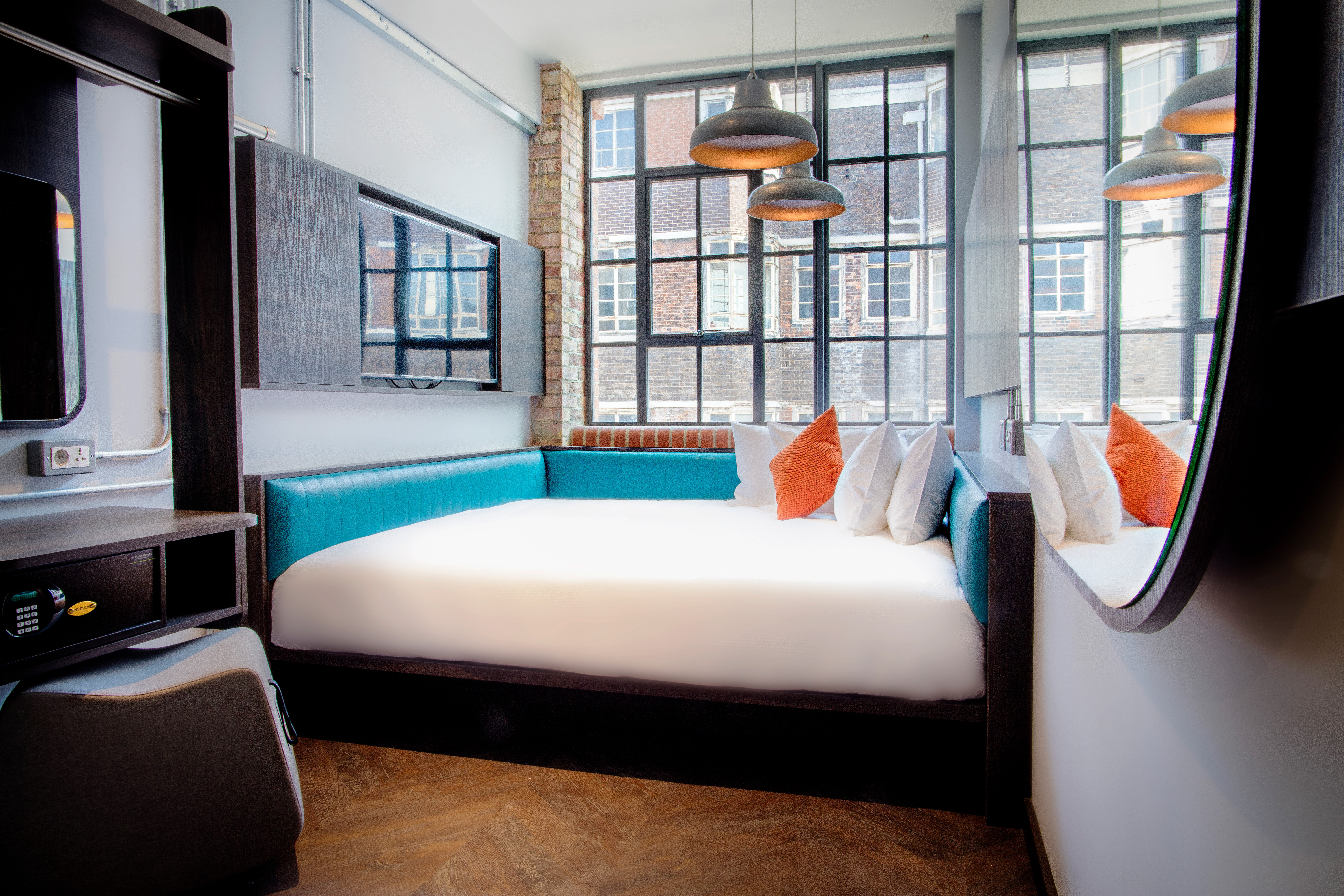 New Road Hotel 17/53