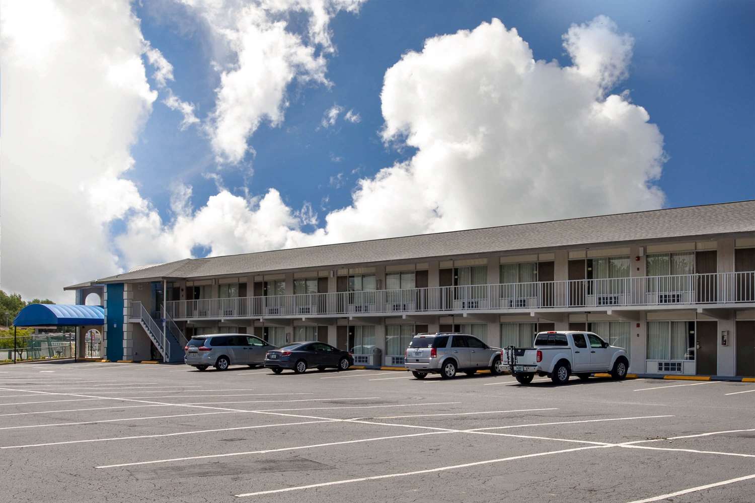 Days Inn By Wyndham Apopka Orlando 47/53