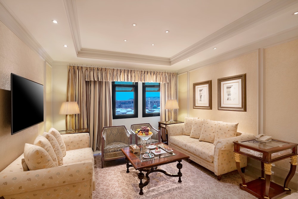 فندق المدينة أوبروى(The Biltmore Al Madinah) 46/73