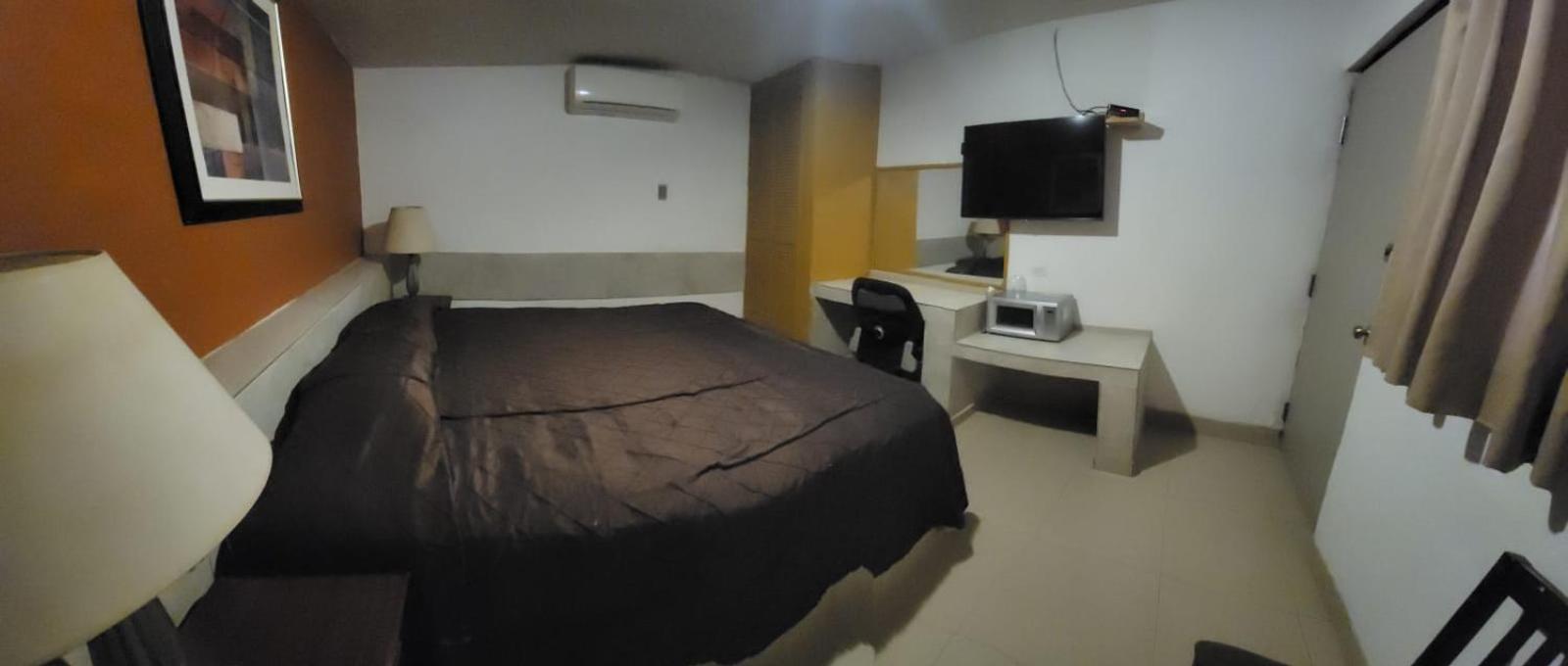 Hotel Villa del Sol Chihuahua 14/35