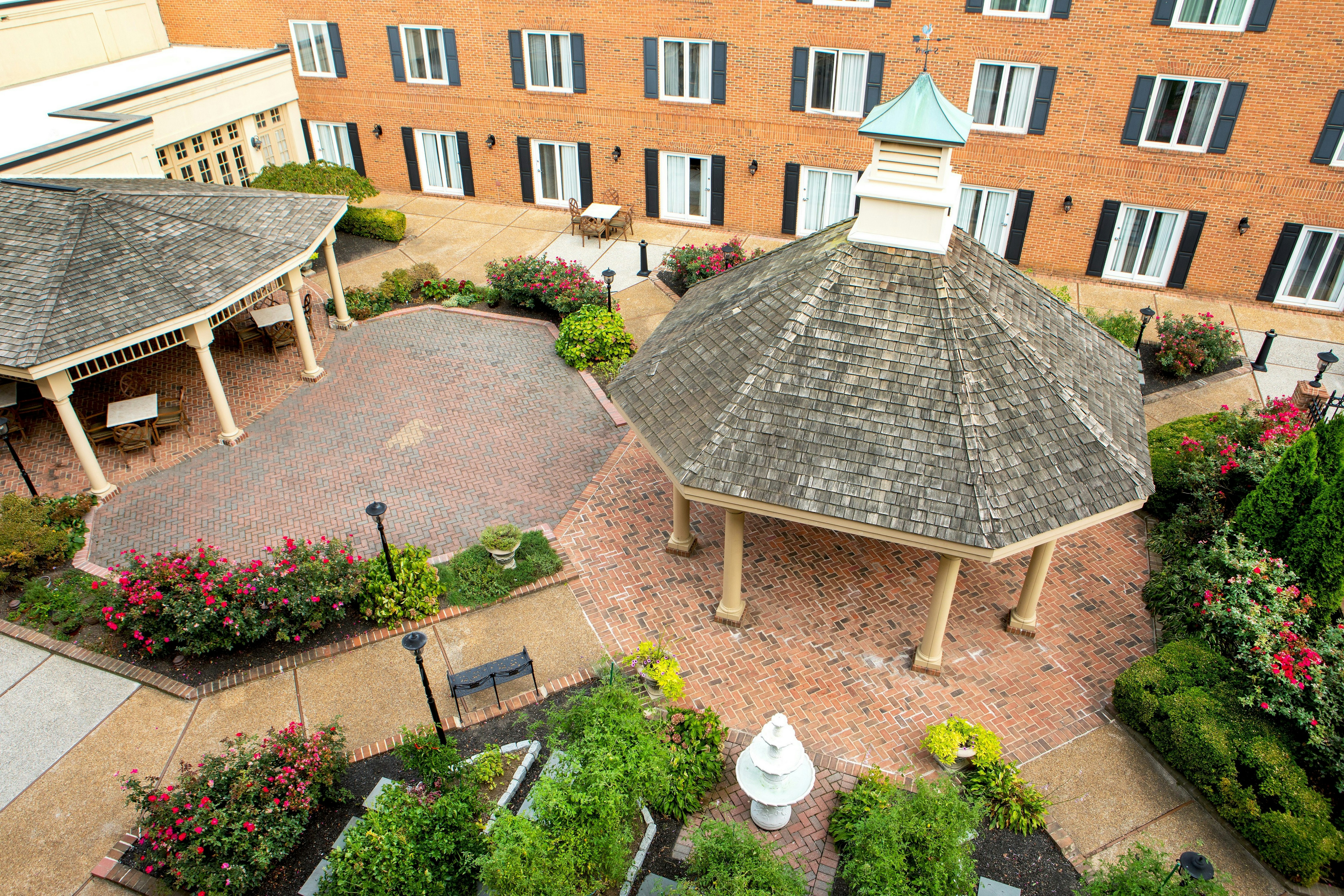 Hilton Wilmington Christiana 74/77
