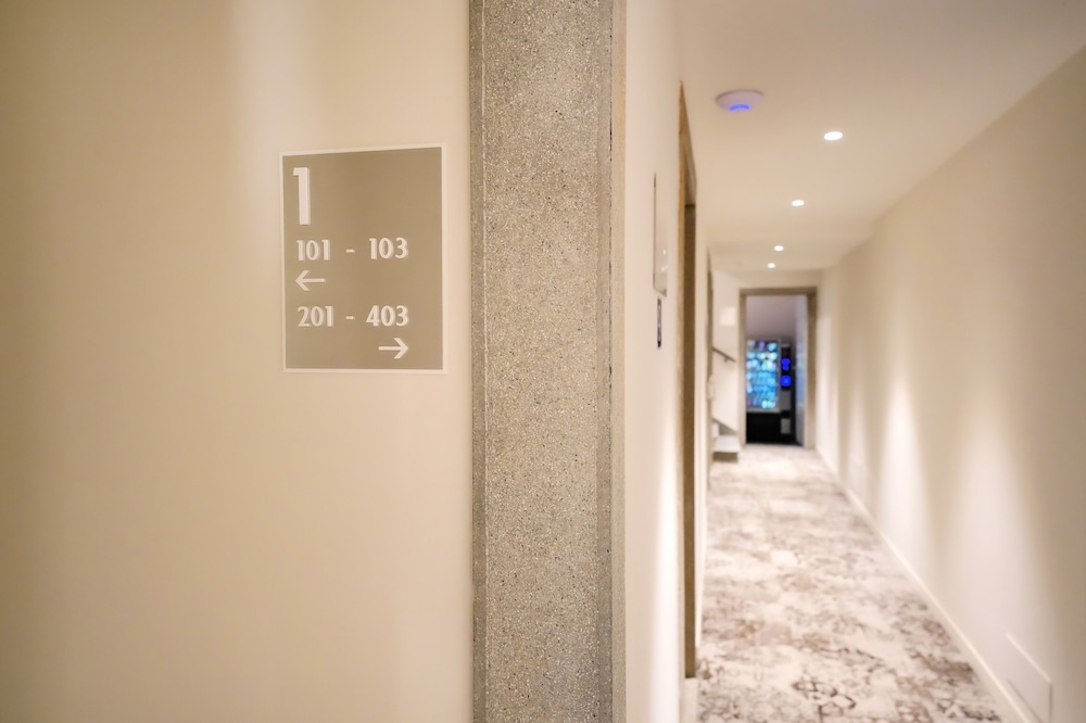 Bergamo Inn 15 30/45