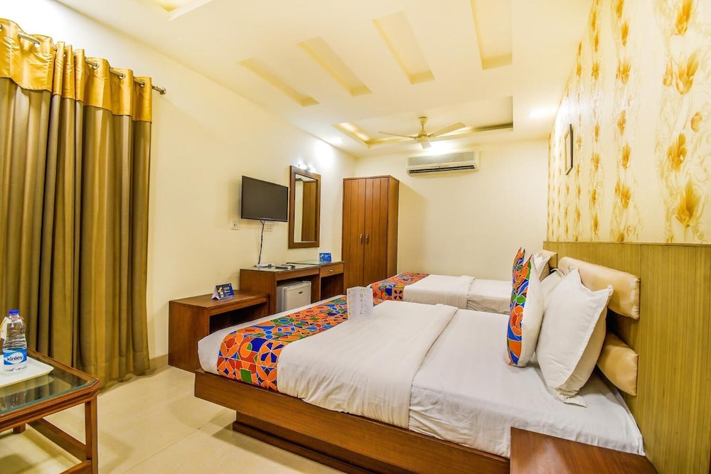 HOTEL LE GOLDEN 14/24