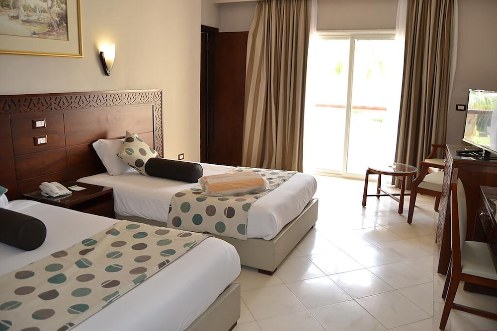 Room at Regina Resort and Aqua Park Hurghada, HURGHADA