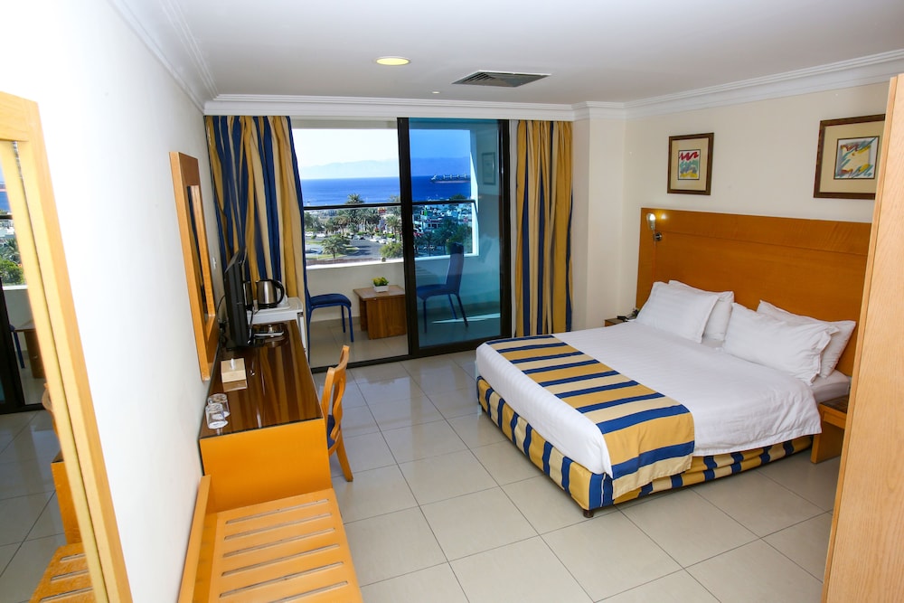 MINA HOTEL 17/65