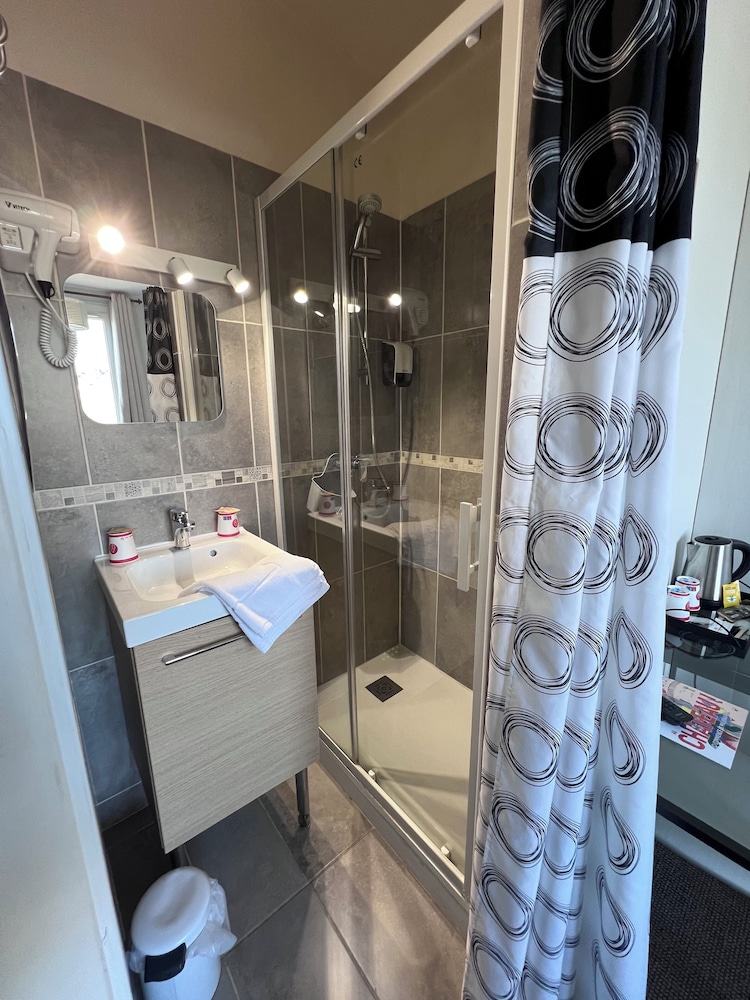 L Univers Hotel 37/41