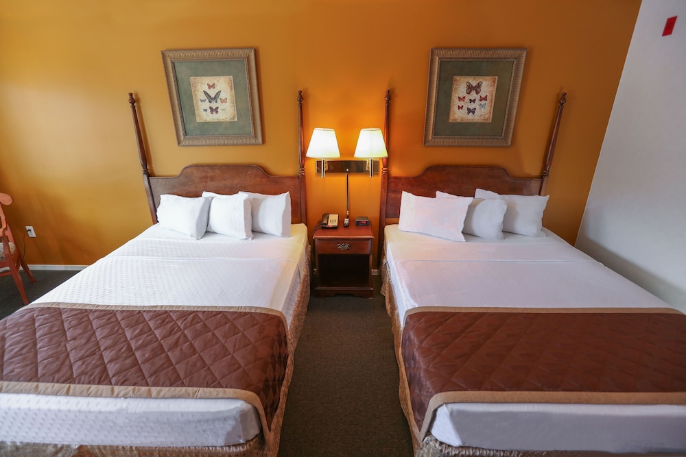 Branson Surrey Inn 9/65