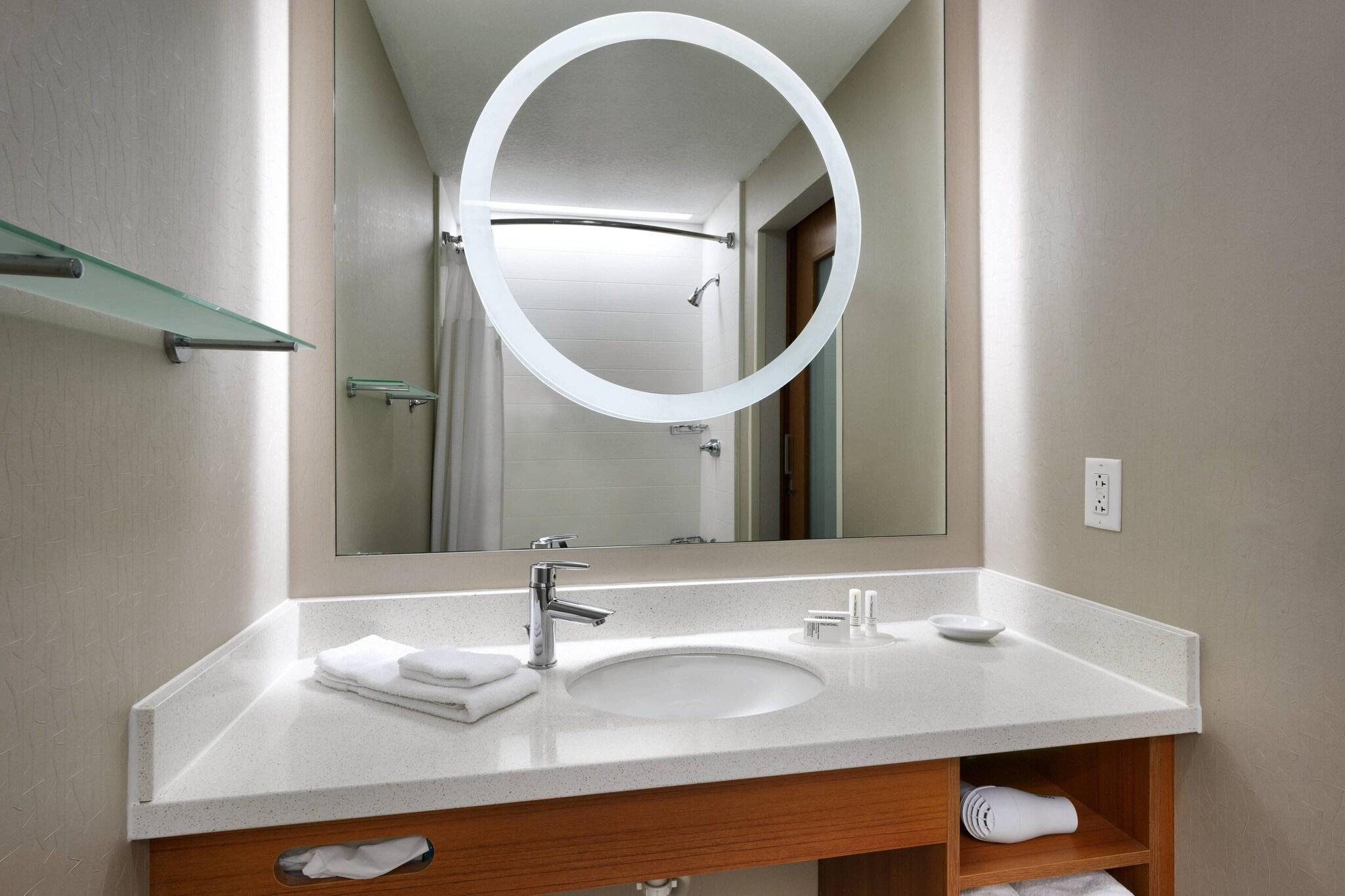 استوديو بسريرين كوين، Springhill Suites Provo 9/10