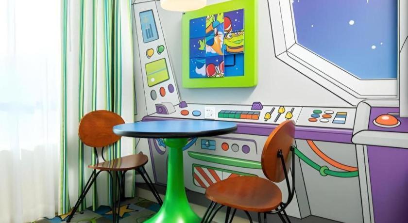 Toy Story Hotel 26/35