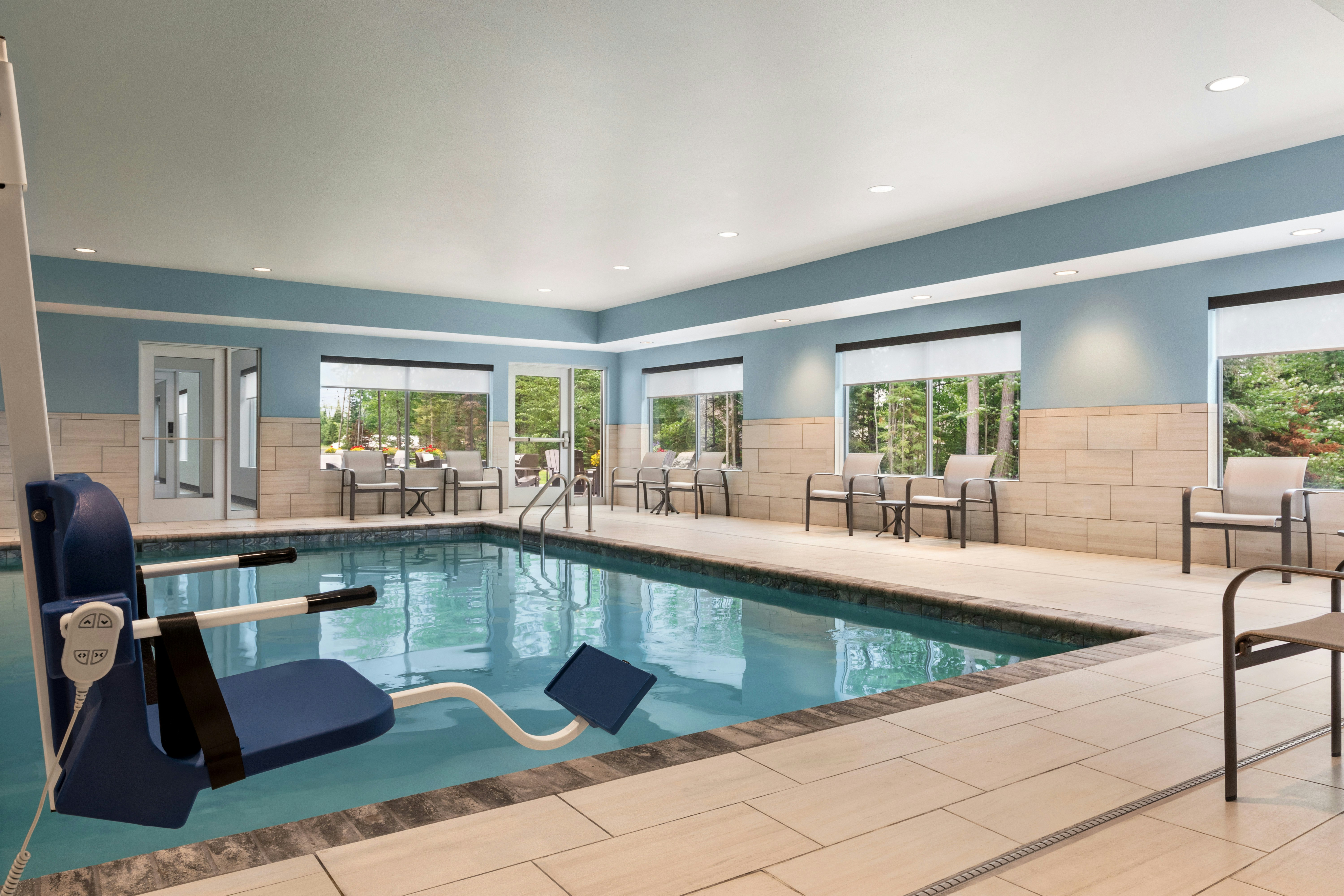 Holiday Inn Express & Suites Rhinelander, an IHG Hotel 18/33