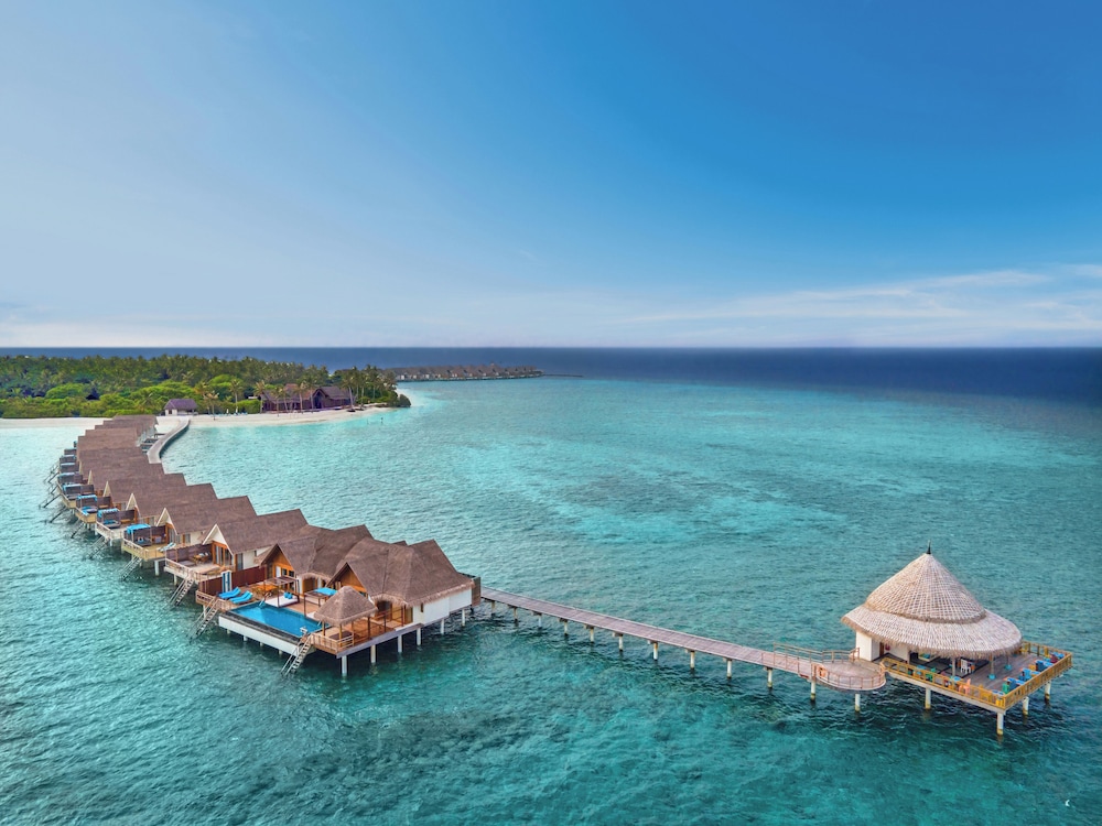 Furaveri Maldives 64/67