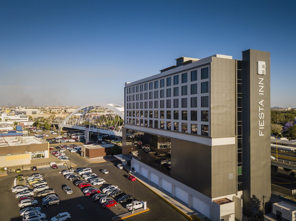 Fiesta Inn Aguascalientes Patio 55/56