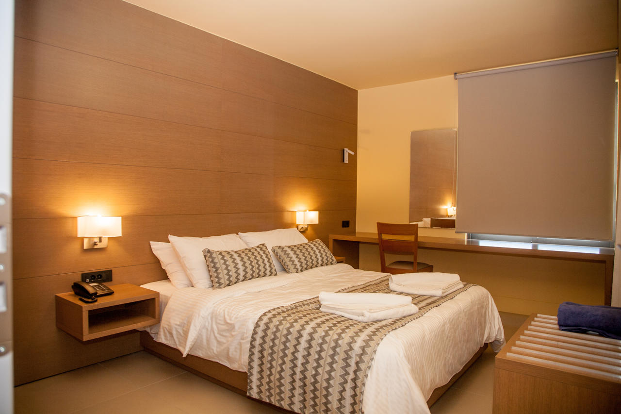 Ilion Beach Hotel 6/36
