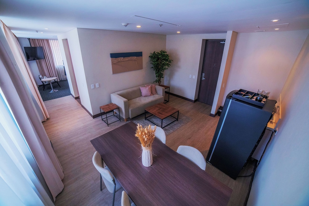 Liv Hotel Zona G 33/58