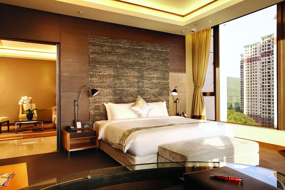 The T Hotel 11/41