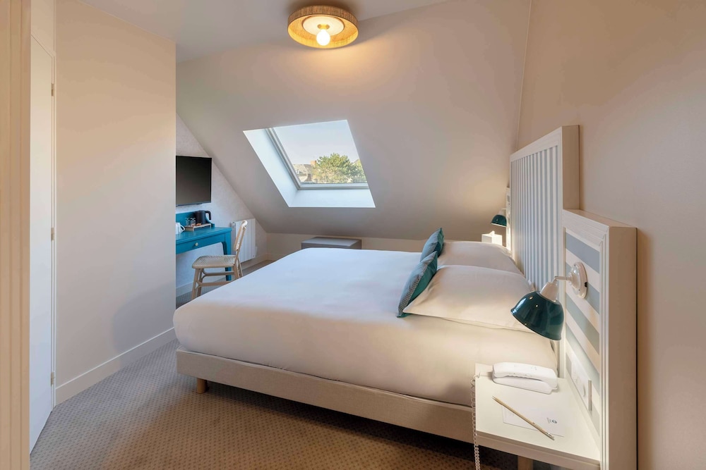 غرفة كلاسيكية بسرير مزدوج، Best Western Flers Centre Gare 2/3
