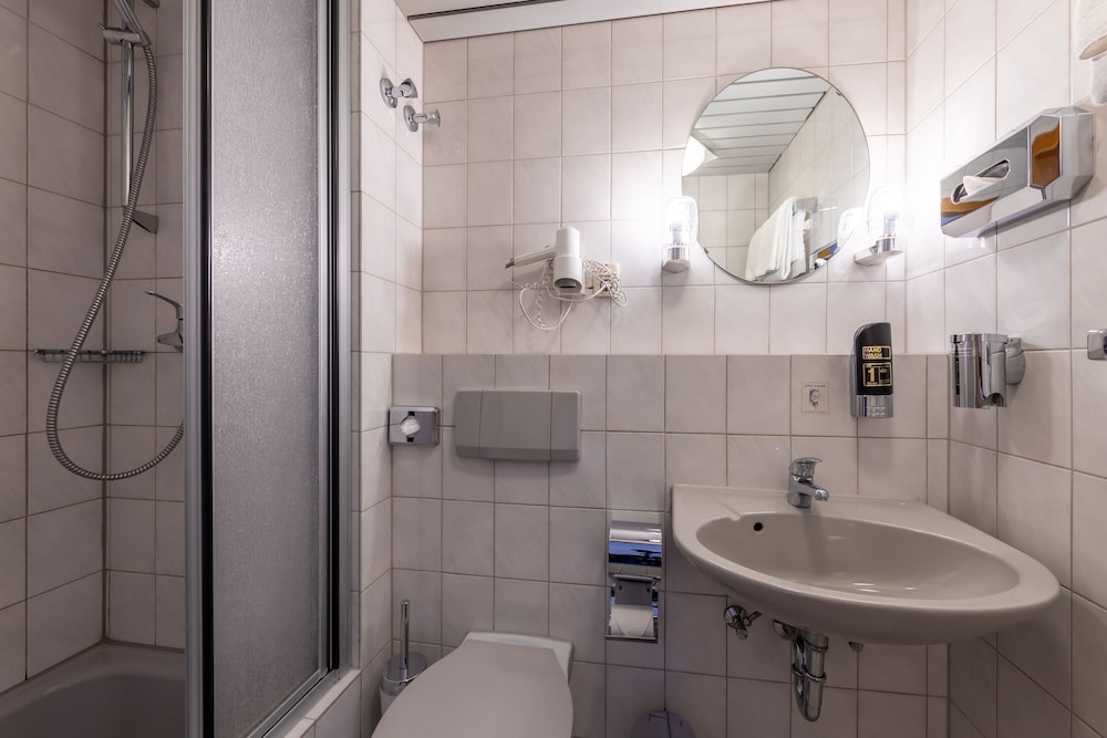 Trip Inn Hotel Schumann 61/64