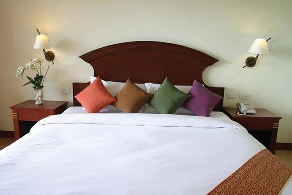 LANTA CASUARINA BEACH RESORT 38/59