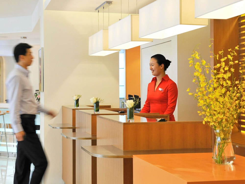 Ibis Salon De Provence Sud 7/61