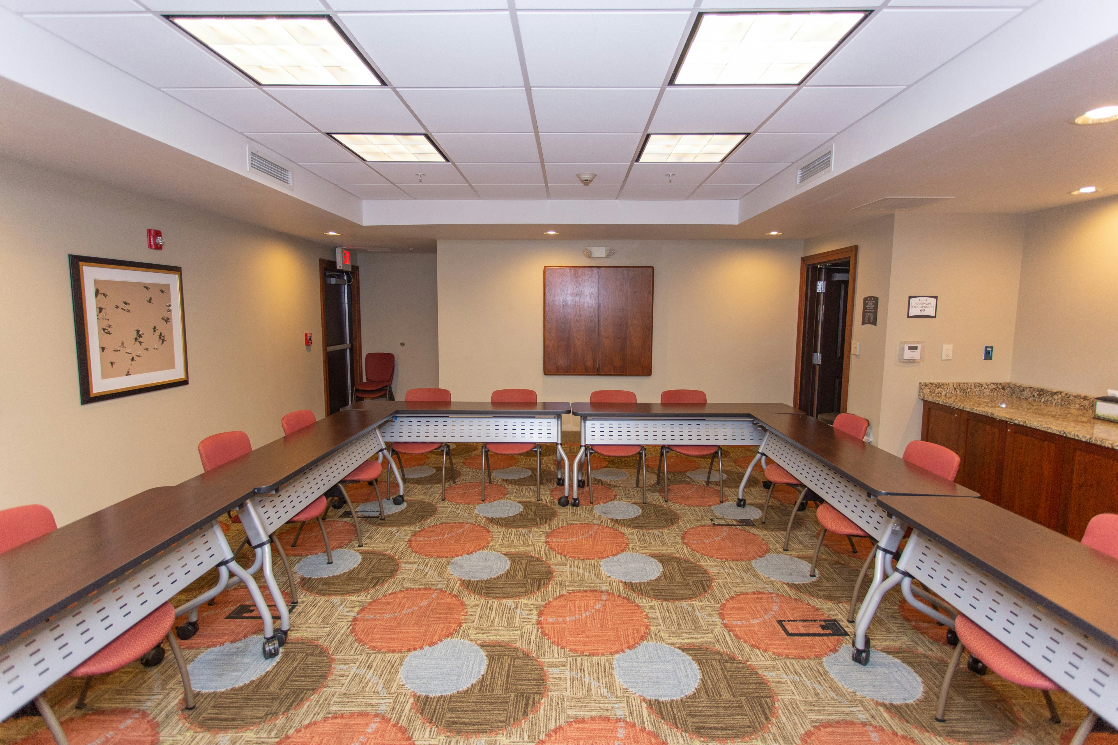 STAYBRIDGE SUITES BOWLING GREEN 53/68