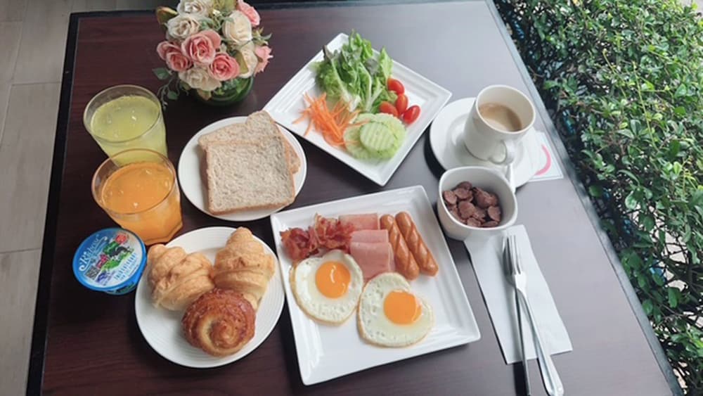 Sawasdee Hotel At Sukhumvit Soi 8 37/48