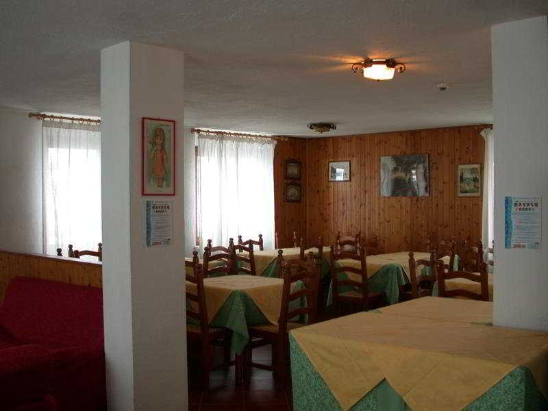 Piccolo Chalet(Sat arr/dep only) 18/25
