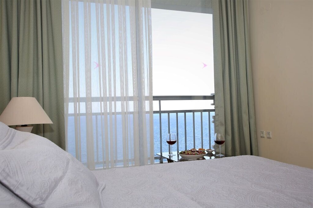 Lara Hotel 25/61