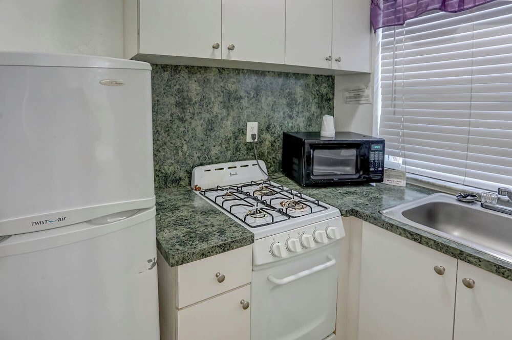Richard s Pet Friendly Motel 41/41