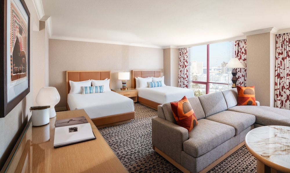 RENOVATED, SUITE, 2 QUEEN BEDS, STRIP VIEW