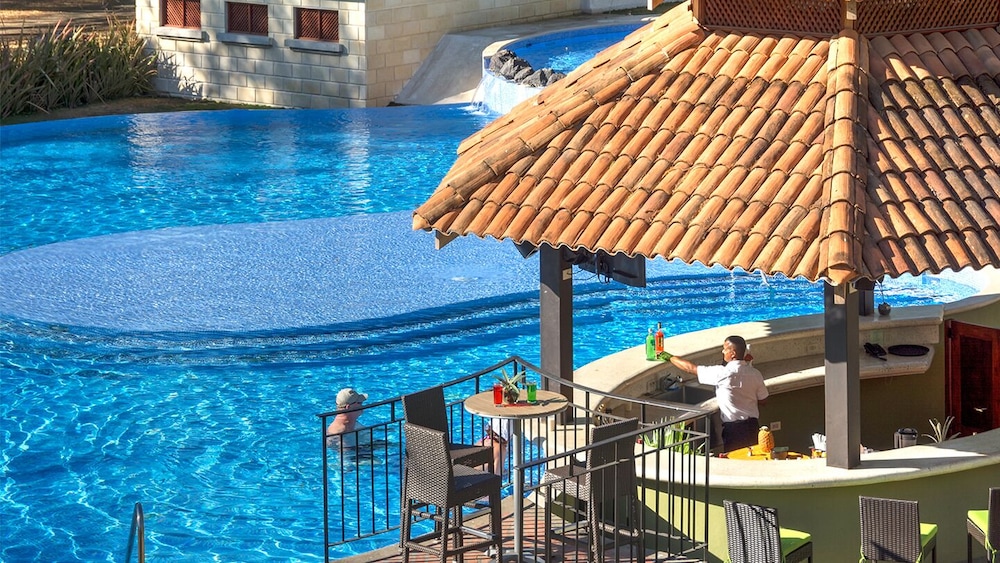 CC Beach Front Papagayo All Inclusive 73/78