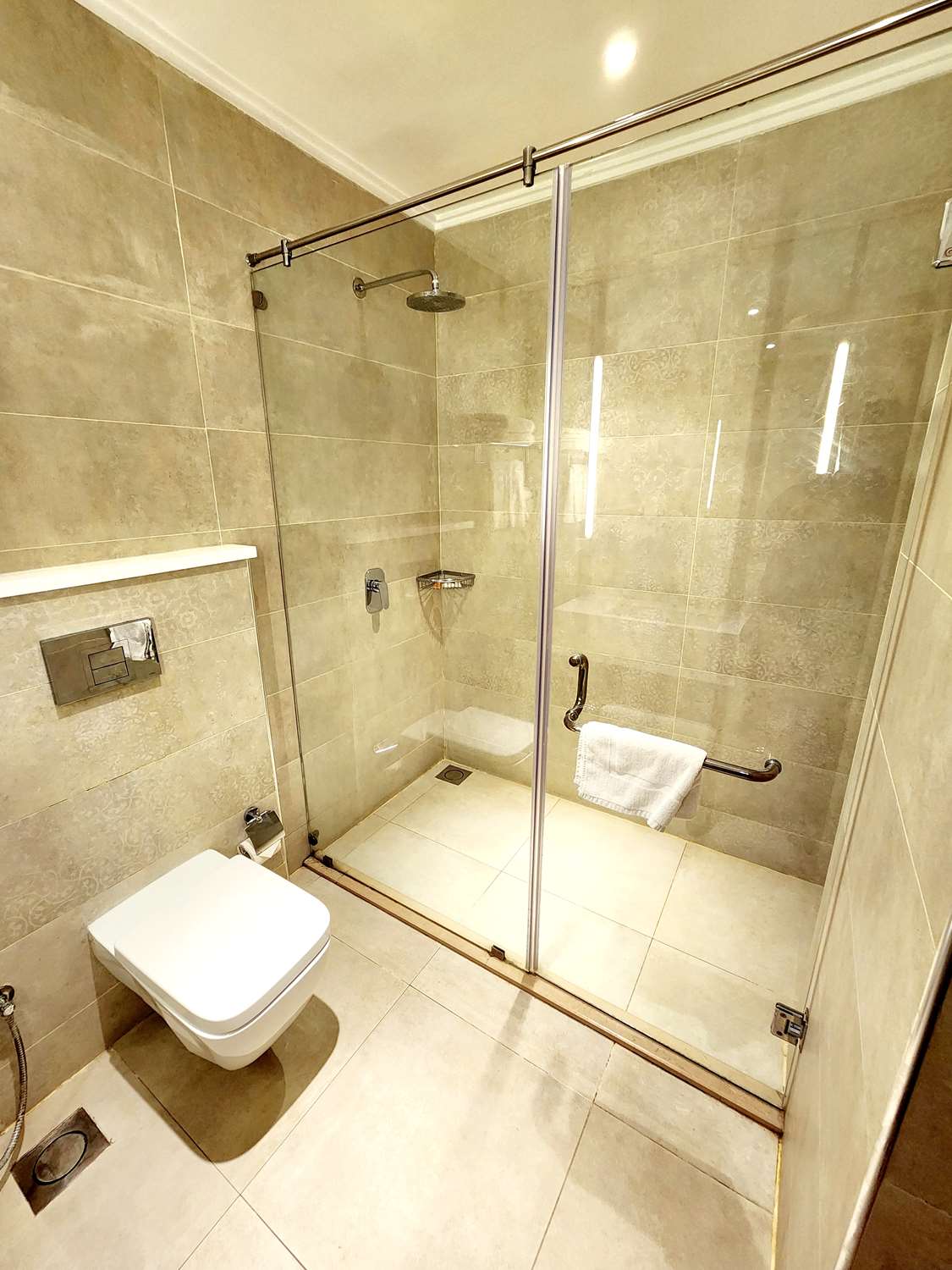 Best Western Premier Hotel Gulberg Lahore 47/51
