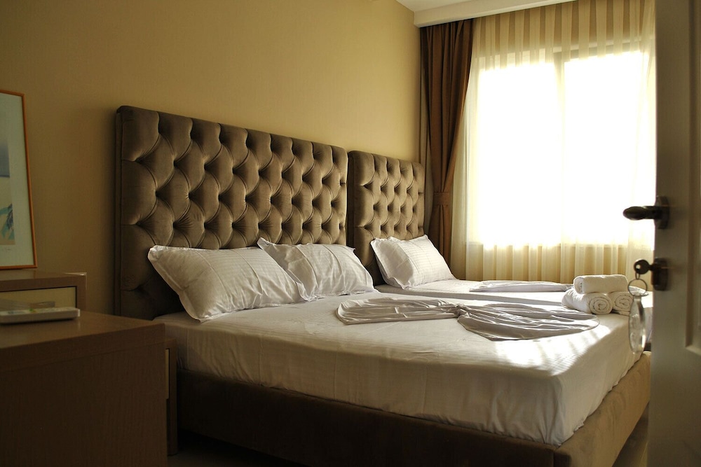 Hotel Frojd 9/22