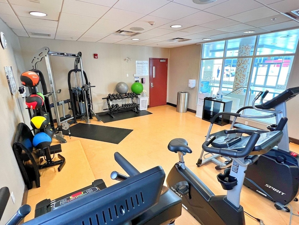 Chateau Inn and Suites Bonnyville 20/42
