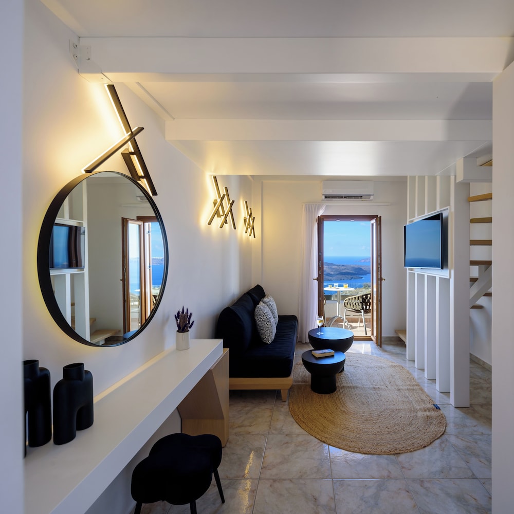 Astir Thira 30/57