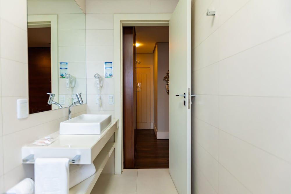 Tri Hotel Executive Criciuma 45/50