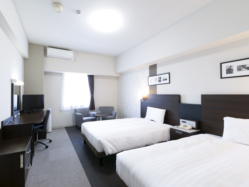 Comfort Hotel Central International Airport 10/53