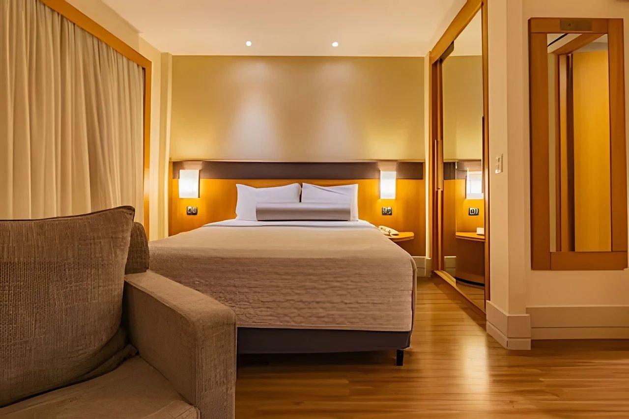 Room, Triple